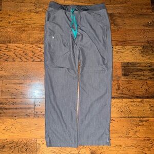 Women’s Grey Cargo Styled Figs Scrub Pants